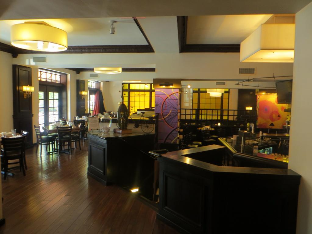 Carleton of Oak Park Otel Dış mekan fotoğraf